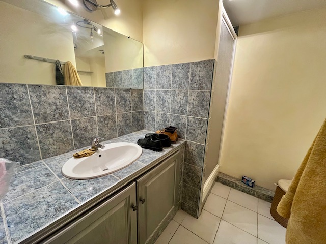 Appartement T2 avec terrasse  - Pierrevert - Réf. G49 - Photo 3